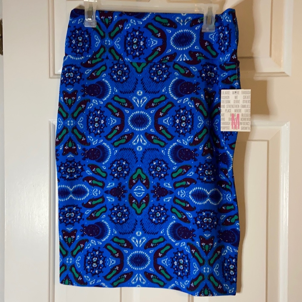 LuLaRoe Cassie- brand new never worn!
